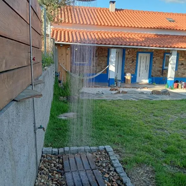 Casinha das Estrelas, hótel í Cerejeira