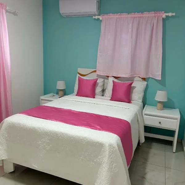 hotel tropicpop, отель в городе Сан-Фелипе-де-Пуэрто-Плата