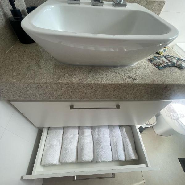 Flat Luxuoso a 500 m da Praia do Forte em Cabo Frio - Foto 3