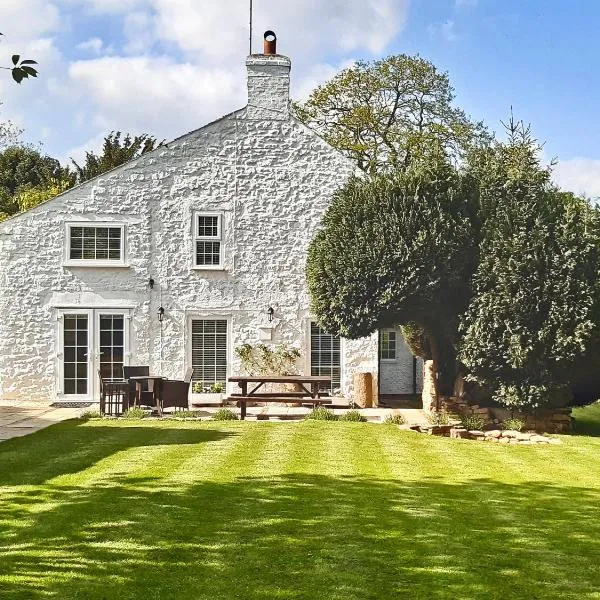 Bathurst Cottage, hotel in Scarcliffe