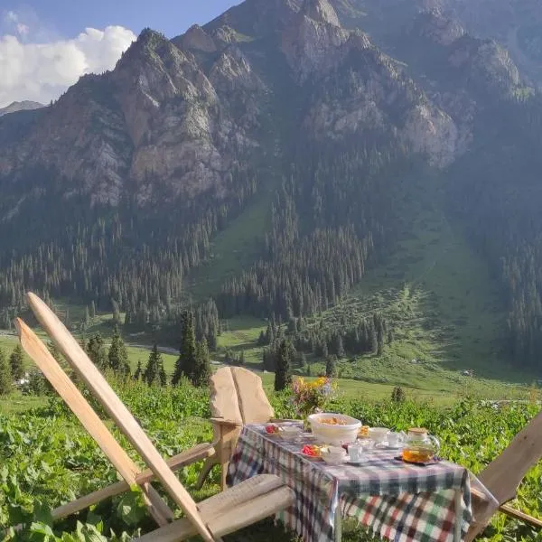 Ernis Eco Yurt Camp, hotel in Altynarasan