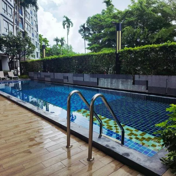 Vista Old Town Phuket, hotel di Ban Lo Long