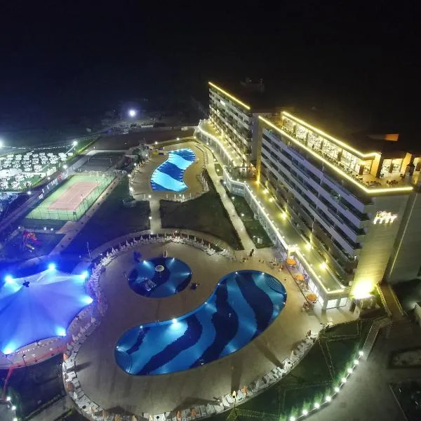 Hattusa Vacation Thermal Club Erzin, hotel in Erzin