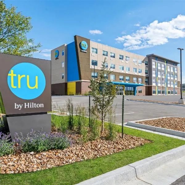 Tru By Hilton Kansas City Airport, khách sạn ở Kansas City