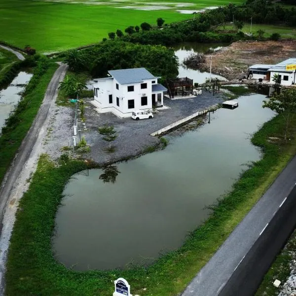 Rhumah Sungai Belati, hotel v destinaci Simpang Empat