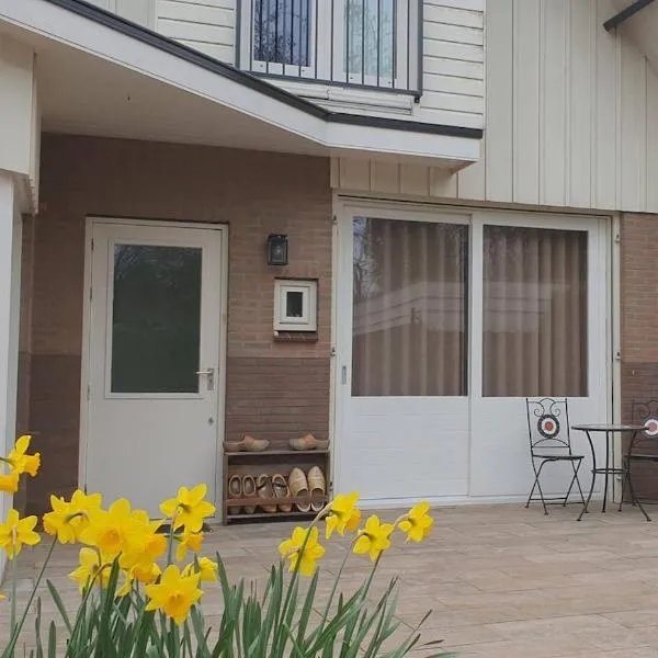Guesthouse 10, hotel en Schellinkhout