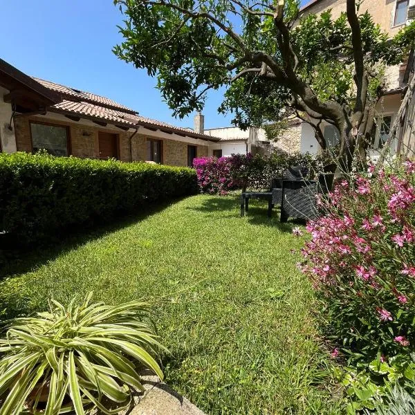 IL CORTILE DELLE ZAGARE, hotel a Pollica