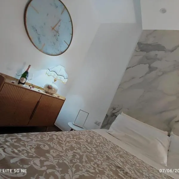 Rooms 2,6, hotel a Terlizzi