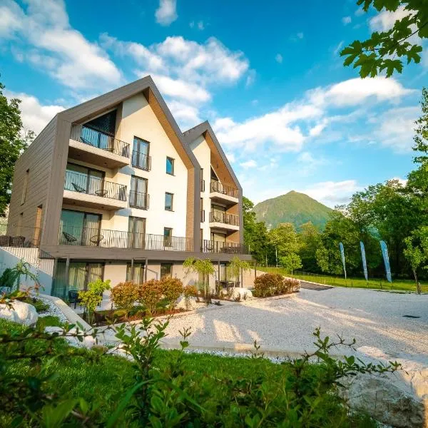 Family apartments Soča Splash Home, hotel v destinaci Bovec