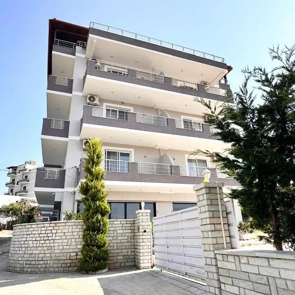 Golden Berden Boutique Apart-Hotel, hotel v destinaci Çukë
