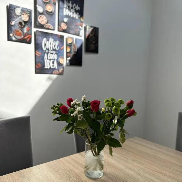 Große Ferienwohnung Gästehaus NEUBAU Merzig 120m2, hotel v destinaci Merzig