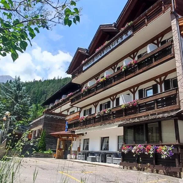 Hotel Miramonti, hotel v destinaci Vigo di Fassa