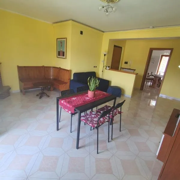 La Belle Maison in Tagliacozzo, hotel din Tagliacozzo