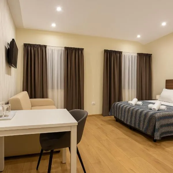 Hotel Tomažići, hotel v destinaci Santalezi