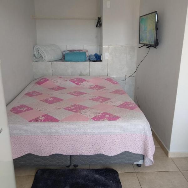 Kitnet para duas pessoas com garagem - Foto 4