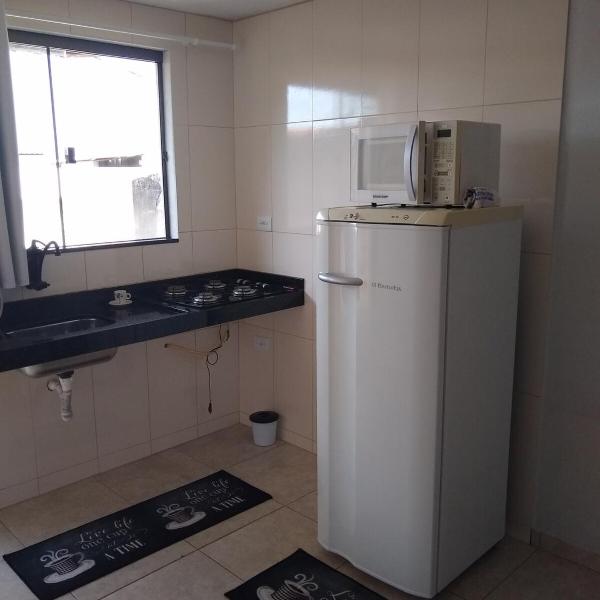 Kitnet para duas pessoas com garagem - Foto 2