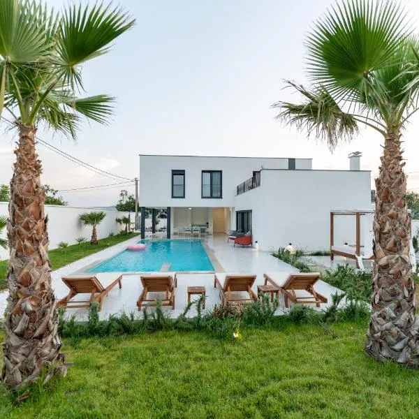 Villa Alba - Countryside Hideway Between Mostar & Blagaj, hotel in Jarak
