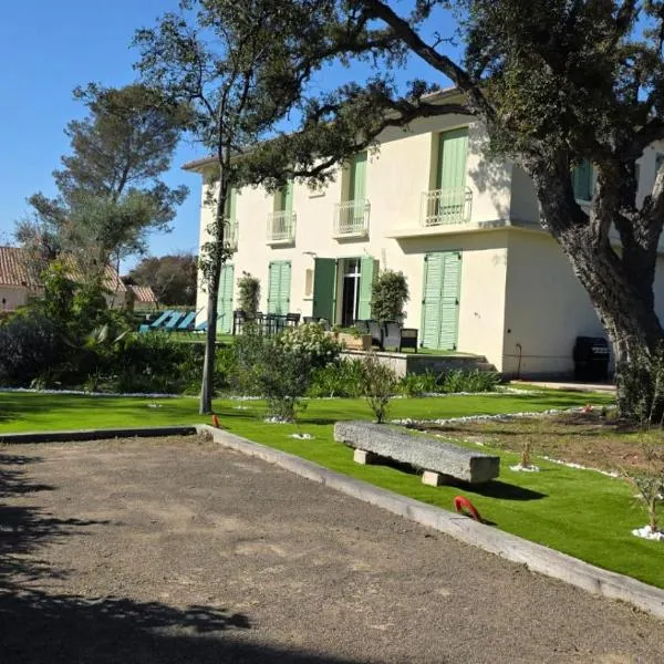 Vacances en Famille ou entre Amis, hotel v destinaci Saint-Raphaël