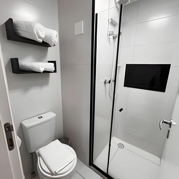 1708 Studio ampliado ao lado do Shopping Frei Caneca, Ar-condicionado, piscina com solarium, piscina aquecida coberta, academia, saunas e muito mais - Foto 3