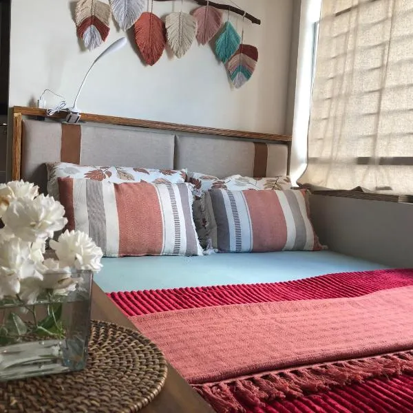 Quarto equipado Centro Balneário Camboriú, hotel in Balneário Camboriú