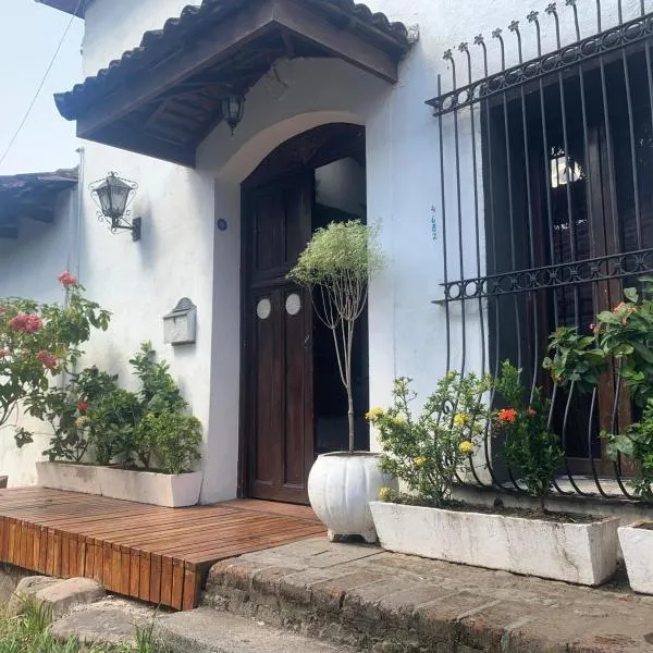 Casa Flor de Pajaro, vistas panorámicas increíbles al lago, khách sạn ở Suchitoto