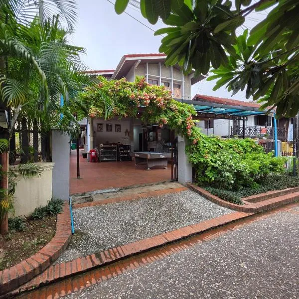LuangPrabang Aurora Hostel, hotel in Luang Prabang
