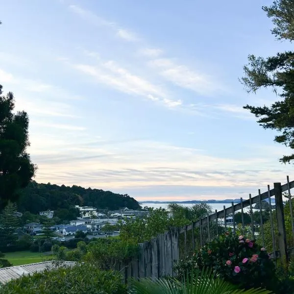 Sunset View Chalet, hotel in Paihia
