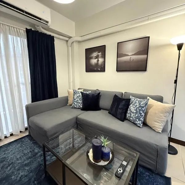 Condo for Families and Friends, hotel in Manila