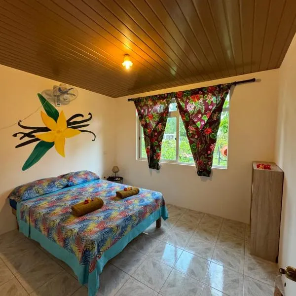 Mitiana Lodge Huahine – hotel w mieście HUH