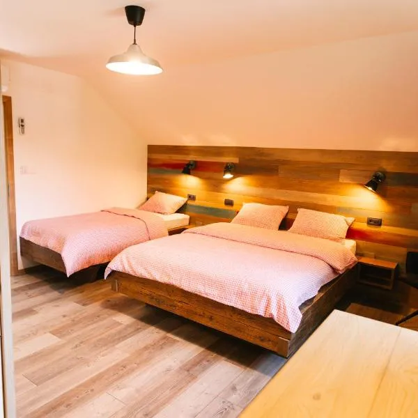 Homestead Lukec Studio Apartments - Archery, BBQ, Escape Room, Kayaking, hotel in Kostel