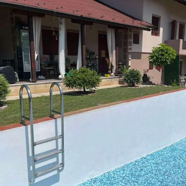 Studio Apartman Lazovic, hotel v destinaci Ivanjica