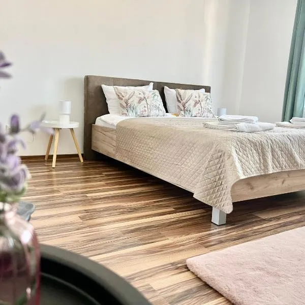 S-HOUSE Avrig - Casă de vacanță cu terasă privată și parcare, hotel in Avrig