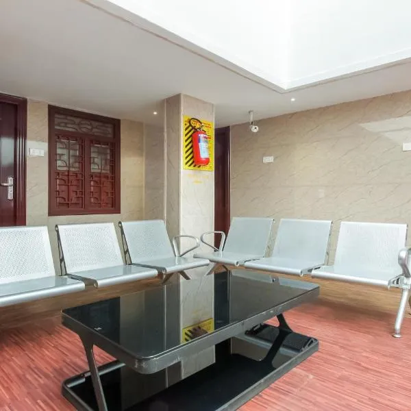 Super Hotel O Am Grandd, hotel v destinaci Tiruččiráppalli