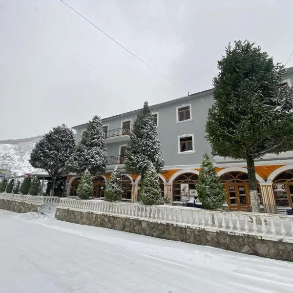 Hotel Bar-Restorant Fresku, hotel u gradu Fushë-Arrëz