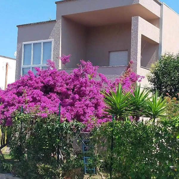 Cinzia House, hotel v destinaci Vasto