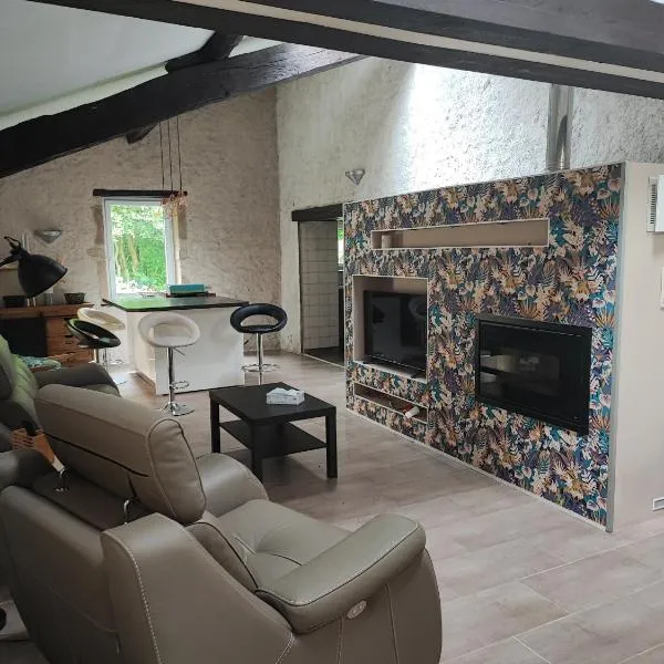 Loft cosy, zen, télétravail, hotel in Ville-sur-Yron