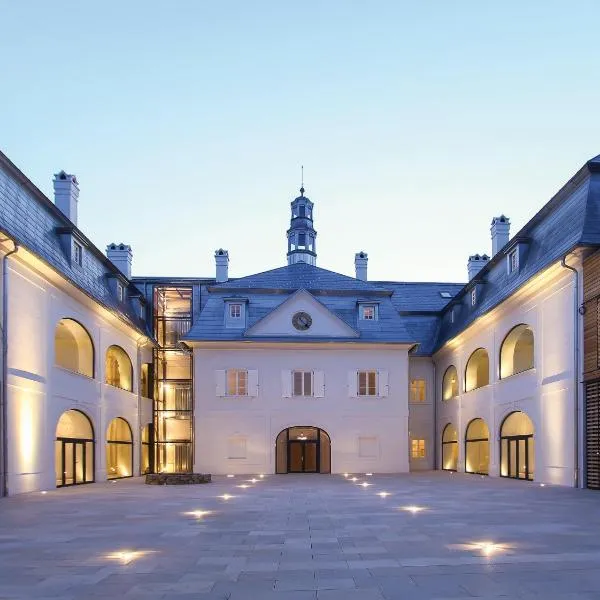 Hotel Château Gbeľany, hotel v destinácii Stráža