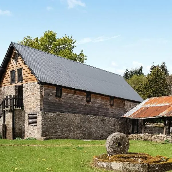 Hayloft Barn, hotel v destinaci Clifford