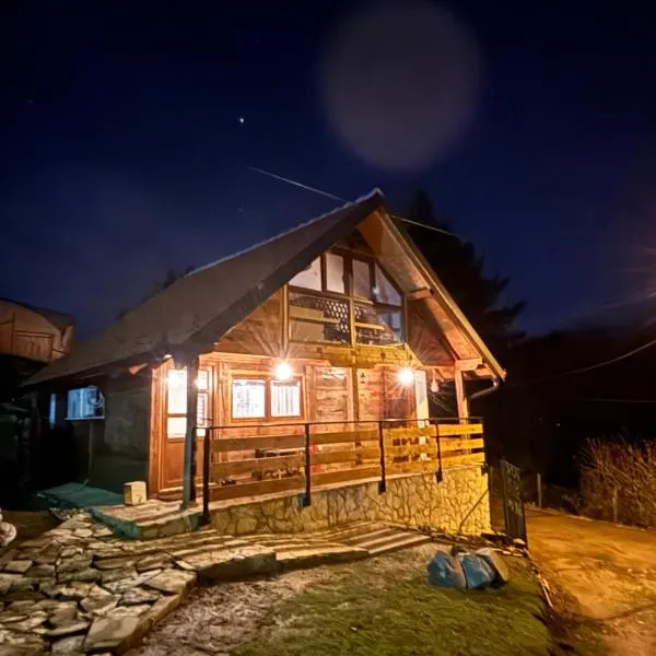 Koji Vajat, hotel Rudnikban