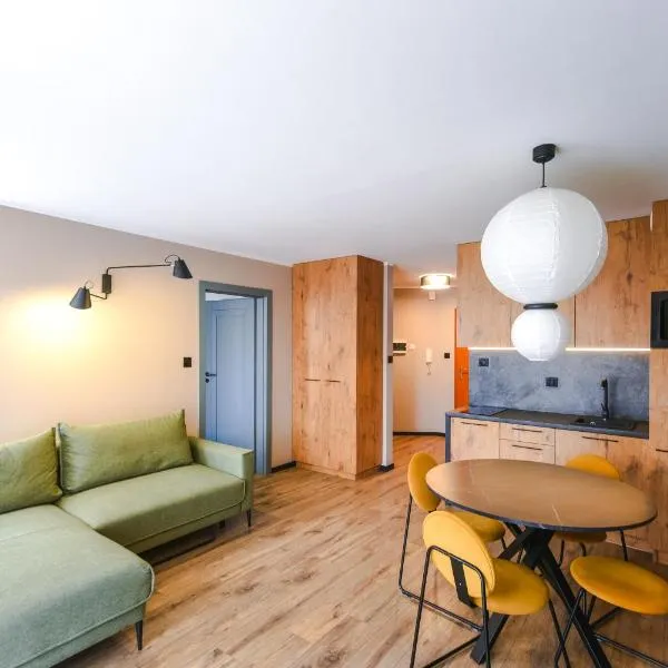 Apartamenty Malachit、ミエンジズドロイェのホテル