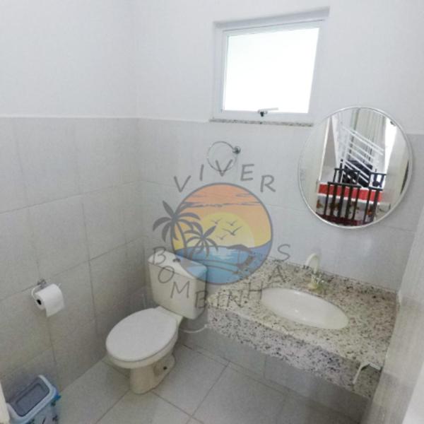 Ampla Casa Zona Central da Praia de Mariscal com 03 Dormitórios - Foto 3