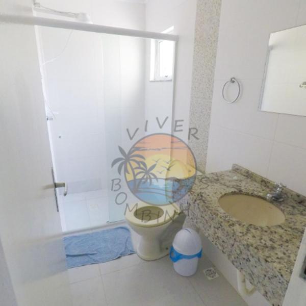 Ampla Casa Zona Central da Praia de Mariscal com 03 Dormitórios - Foto 3