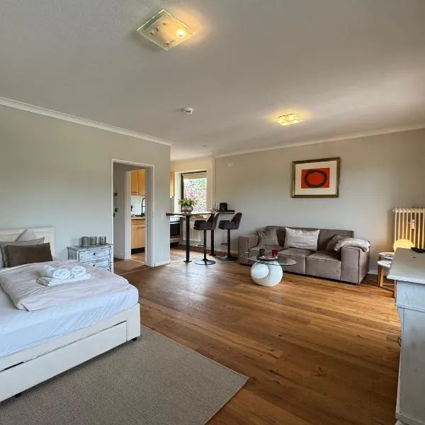 Lakefront Studio - Teil der HolidayEscapes Kollektion, hotel v mestu Scharbeutz