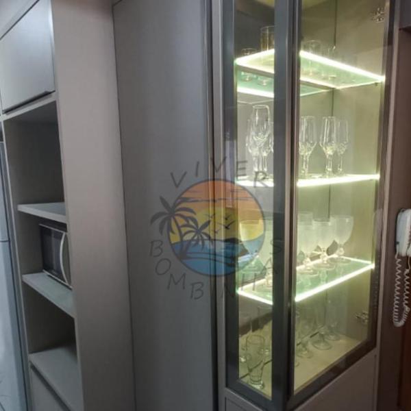 Apartamento com Vista Mar na Zona Central da Praia com 02 Dormitórios - Foto 3