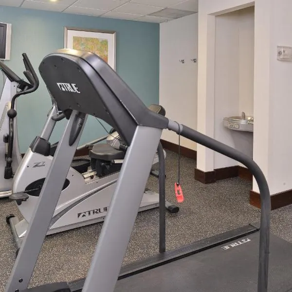 Holiday Inn Express Fresno River Park Highway 41 by IHG, khách sạn ở Fresno