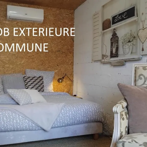 Le laboratoire shabby chic de la parfumerie du manoir, hotel in Chavagne