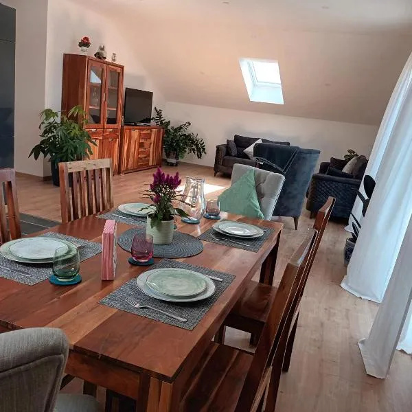Superior Apartment Waldblick, hotel in Westerheim