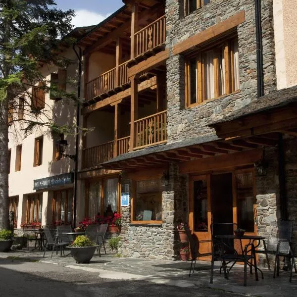 Hotel Llacs De Cardos, hotel v destinaci Tavascan