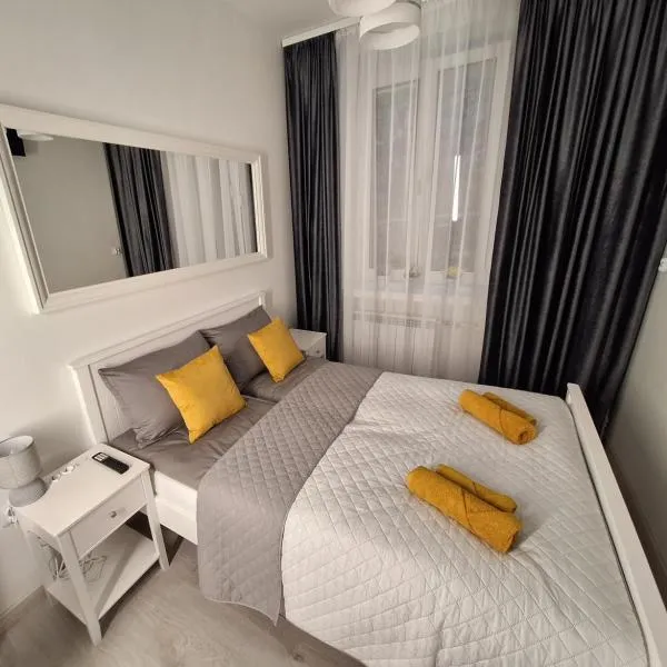Krynicki Lotos Apartament przy deptaku, hotel in Krynica Zdrój