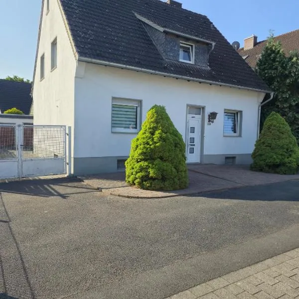 Ferienwohnung 2 - Nähe Phantasialand, Köln, Bonn, hotel in Weilerswist